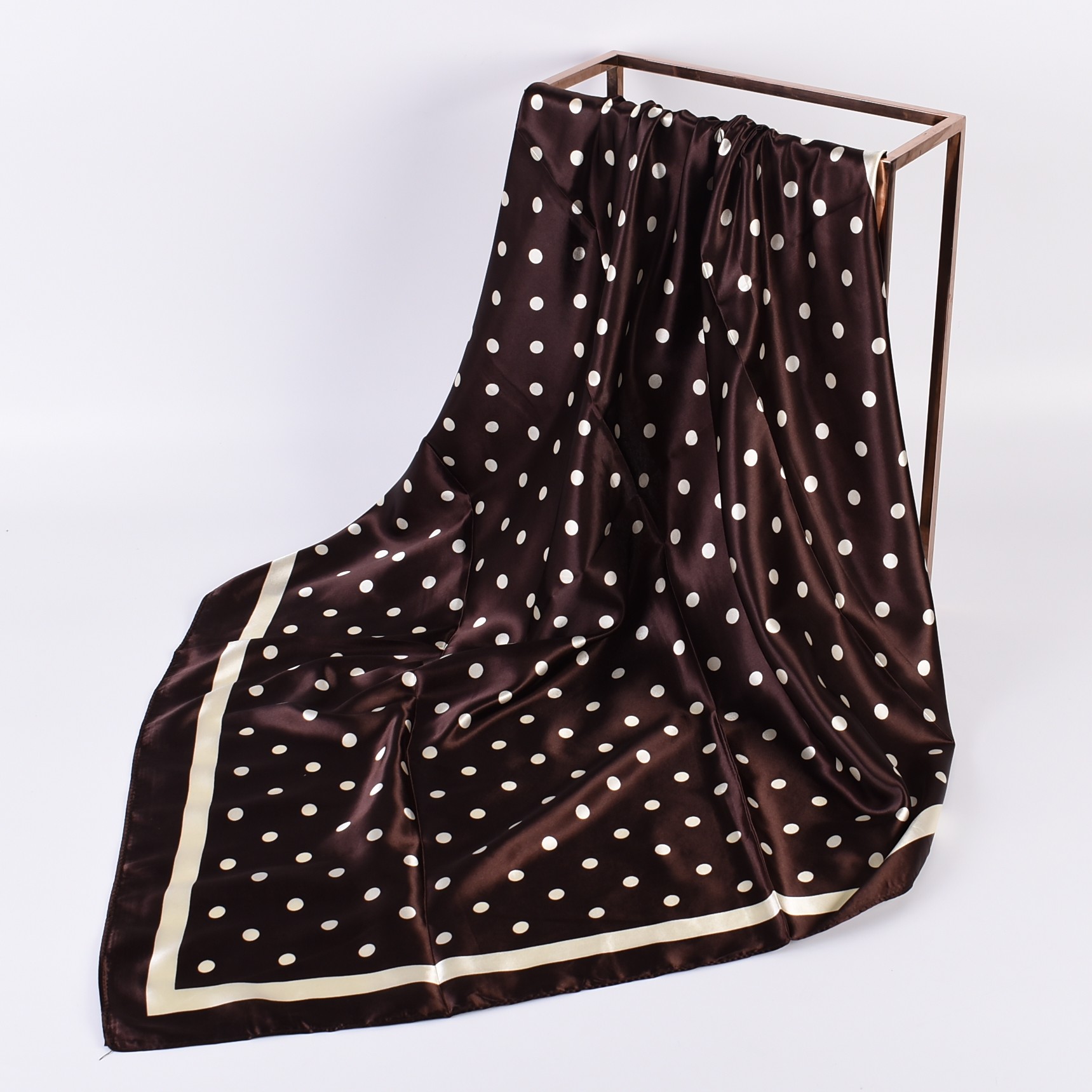 Summer new fashionable tempera - Silk Scarf Square recension och pris